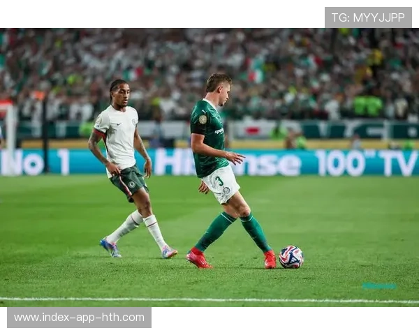 切尔西帕尔默盘带节奏极具灵性 切尔西帕尔默盘带节奏极具灵性